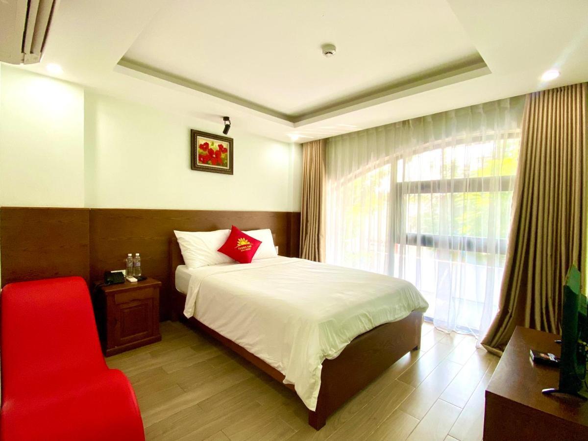 Tường Vân Danang Hotel&Apartment Extérieur photo